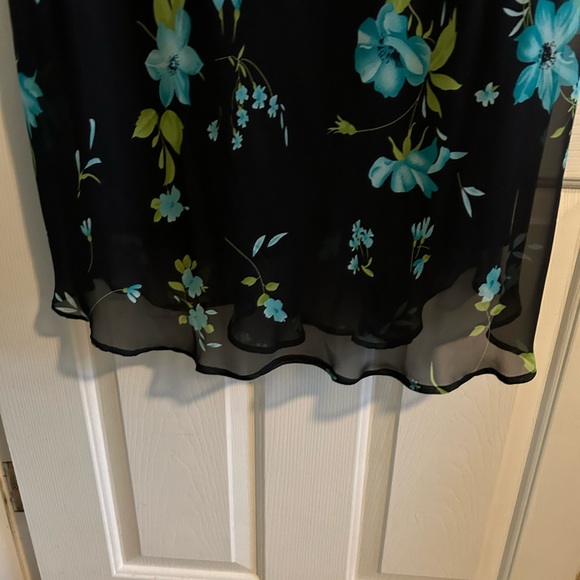 Lined dress with floral overlay and turquoise jacket - Picture 3 of 4